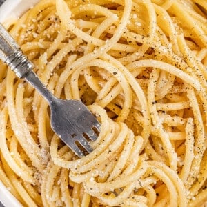 Overhead view of cacio e Pepe in a bowl.